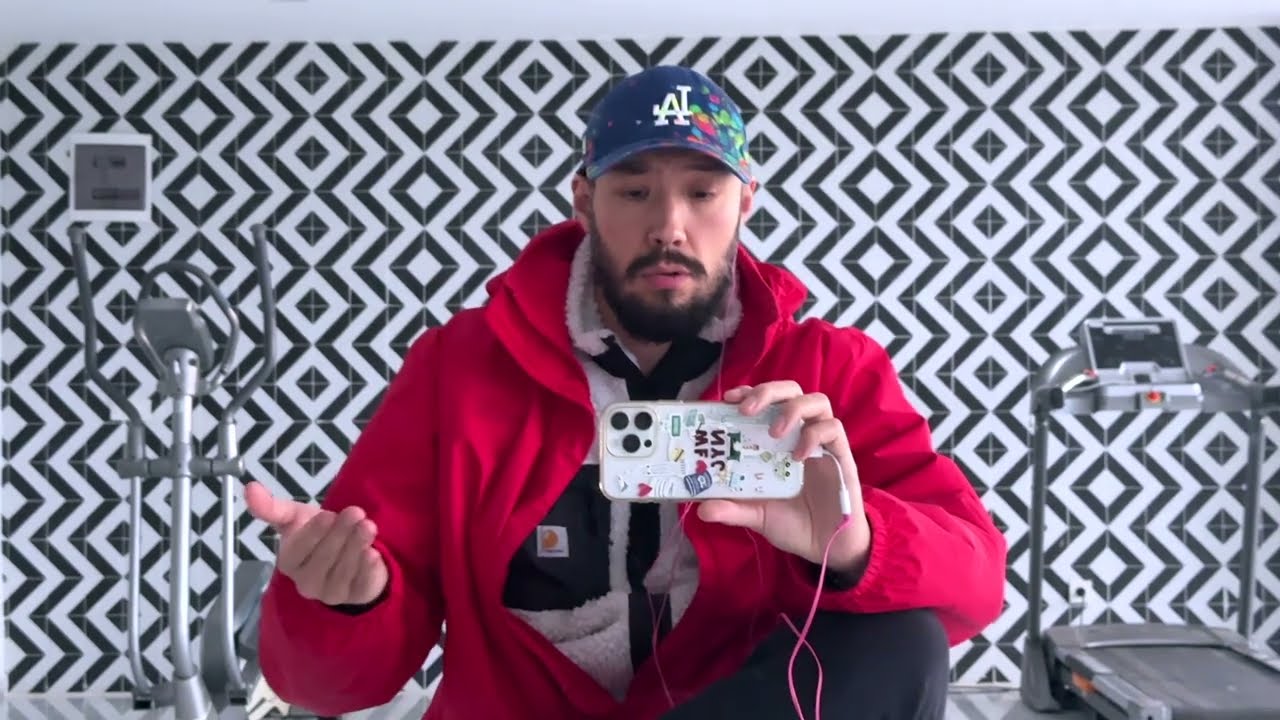 Перестань делиться личными фото и видео в Instagram