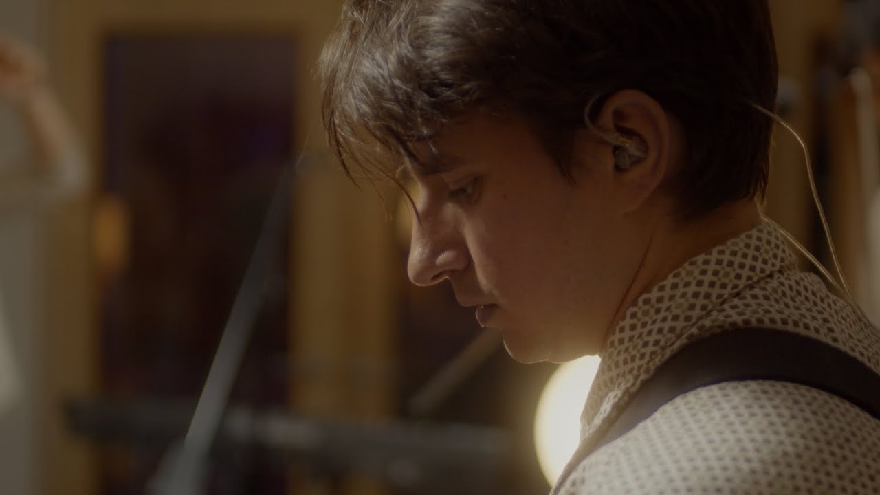Watch Juice - Becoming a Stranger (Live Session) on YouTube Watch Juice - Becoming a Stranger (Live Session) on YouTube