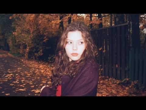 a cozy autumn playlist. [indie playlist]