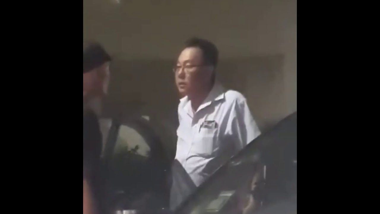 road trippin jun2019 driver of #SJK2818T toyota altis failed to give way to pedestrian at zebra crossing.