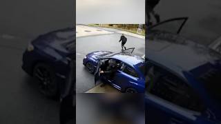 A carjacking attempt with one major problem: They couldn’t drive the car. 🚗😳