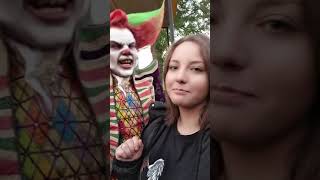Ongemakkelijk gesprekje met Eddie de Clown (TikTok: @romy.dexter)