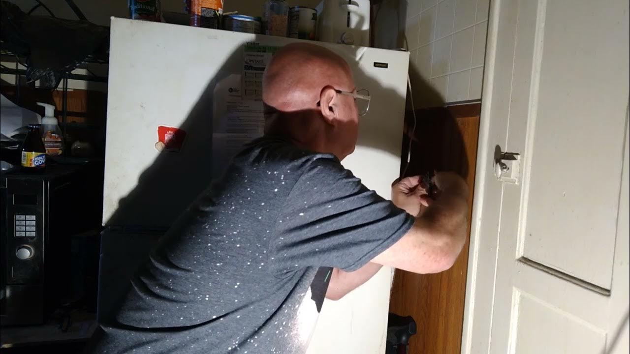 how to replace a defective worm out receptacle and fix bad connections