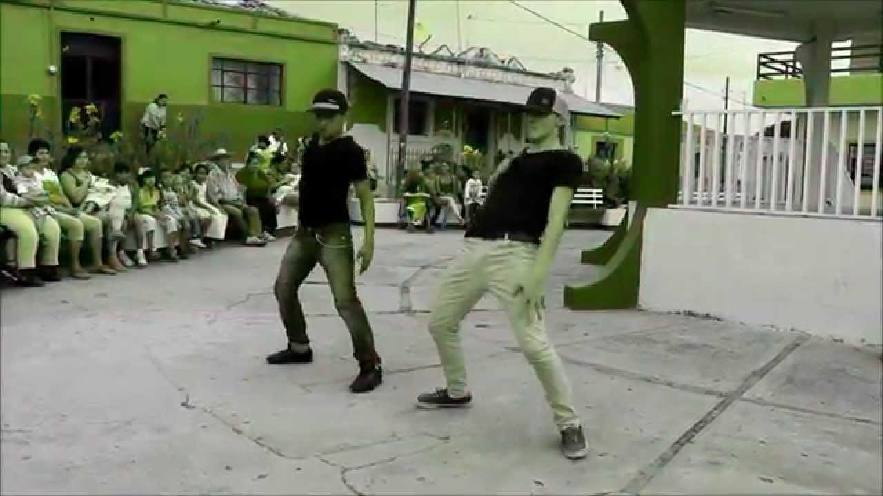 Daniel Rivera bailando