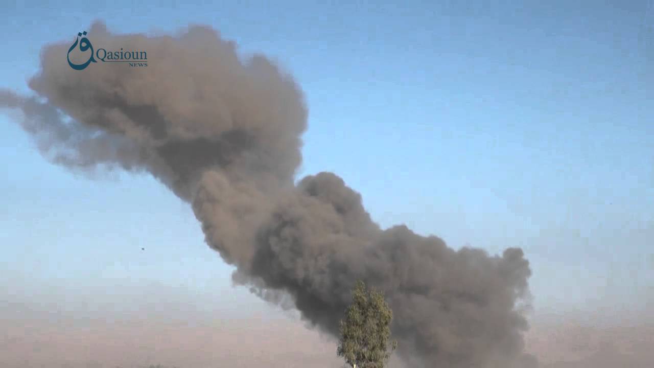 Qasioun News: Rif Dimashq: Intense airstrikes by Russian jets over Deir Assafir town 17-10-2015