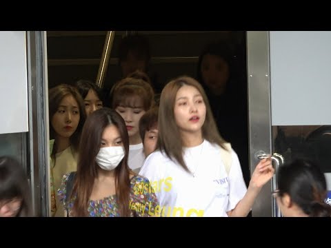 GFRIEND(여자친구) Arrived Hong Kong Airport 20190802 @520stars