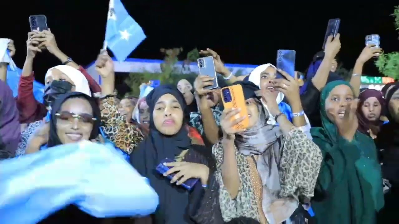 Al fanan Bashiir dirgax shawgi Laascanod shiday