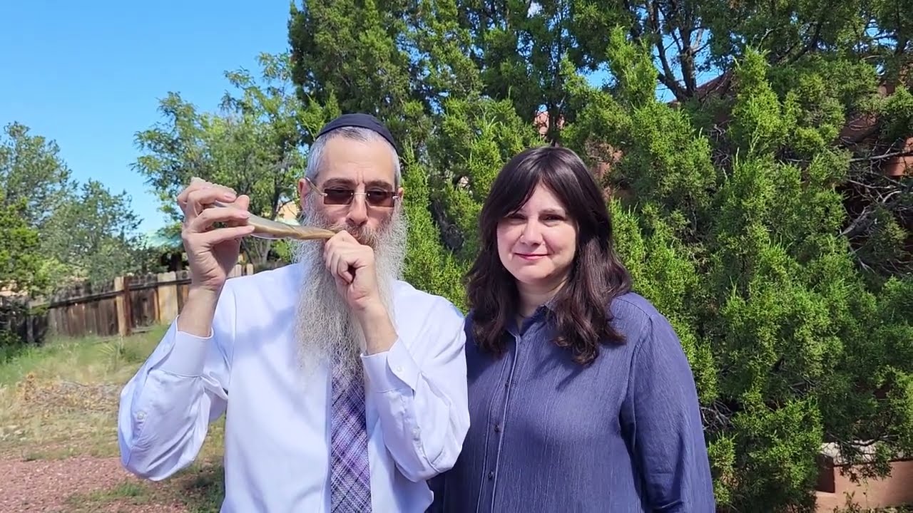 From our family to yours. L'shana Tova Umetuka! - YouTube