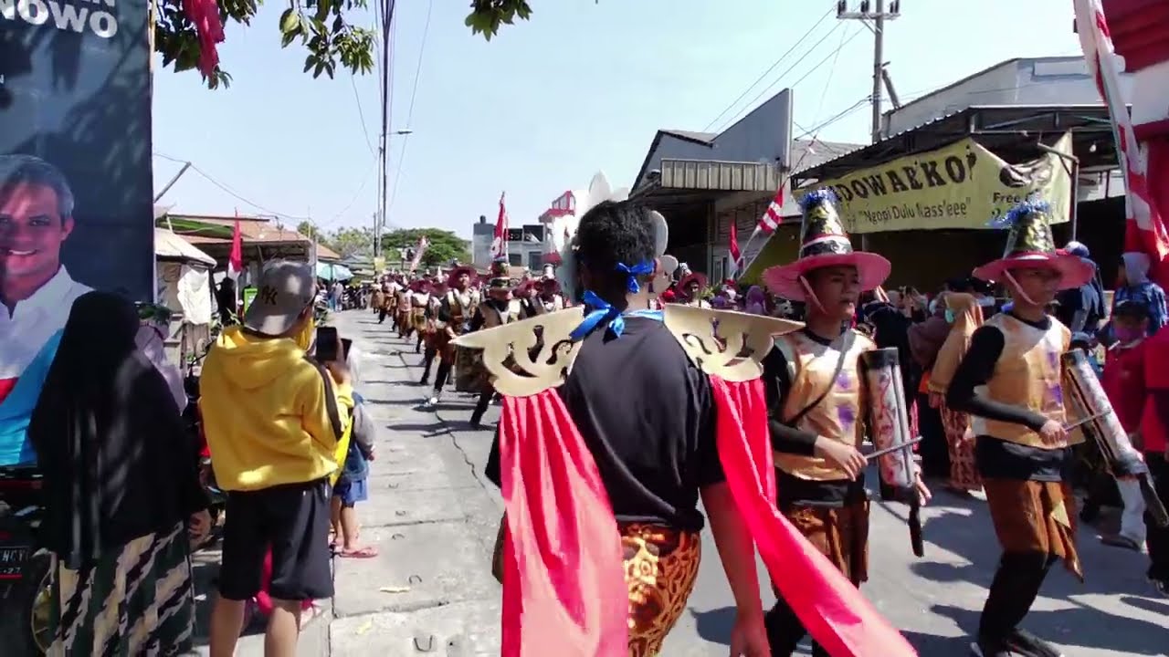 Helikopter Oleng Dan Pesta Kostum Karnaval Kemerdekaan HUT RI Ke 78 Desa Wage - Taman - Sidoarjo