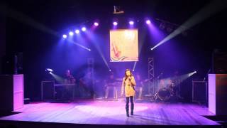 Larissa Emanuelly - Festival Estudantil Da Canção 2013