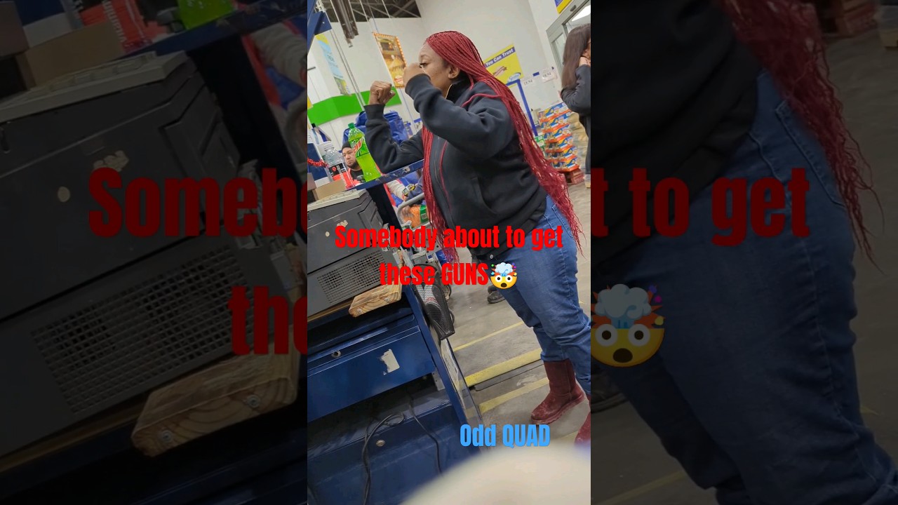 Cashier about to fight! 😧😯👊