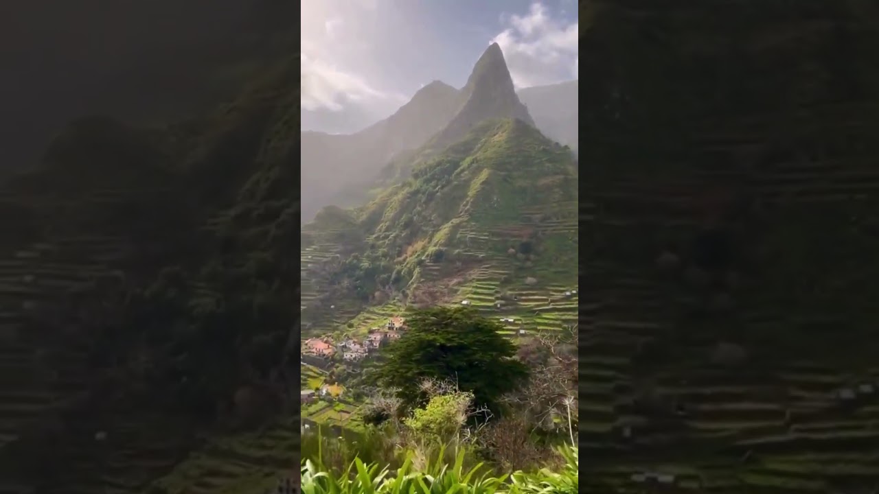 🌄 Sunrise views from Miradouro Pico da Murta in Madeira