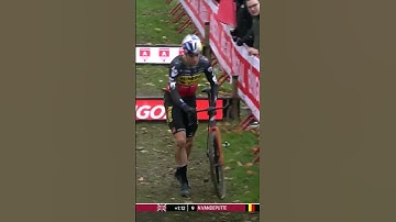 When Mathieu van der Poel defeated Wout van Aert after an epic in the Antwerp in 2022 🔥⚔️