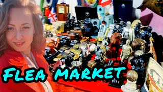 Antiques & vintage pieces | yard sale finds flea market