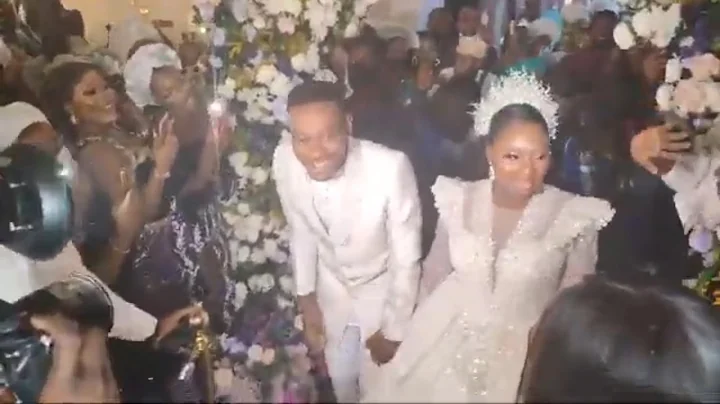 ARRIVAL OF LATEEF ADEDIMEJI AND WIFE ADEBIMPE OYEBADE AT THEIR WEDDING IN LAGOS