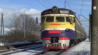 Электропоезд ЭР2M-605 на о.п. Доле / ER2M-605 EMU at Dole stop by diiselrong 2,563 views 2 weeks ago 1 minute, 43 seconds