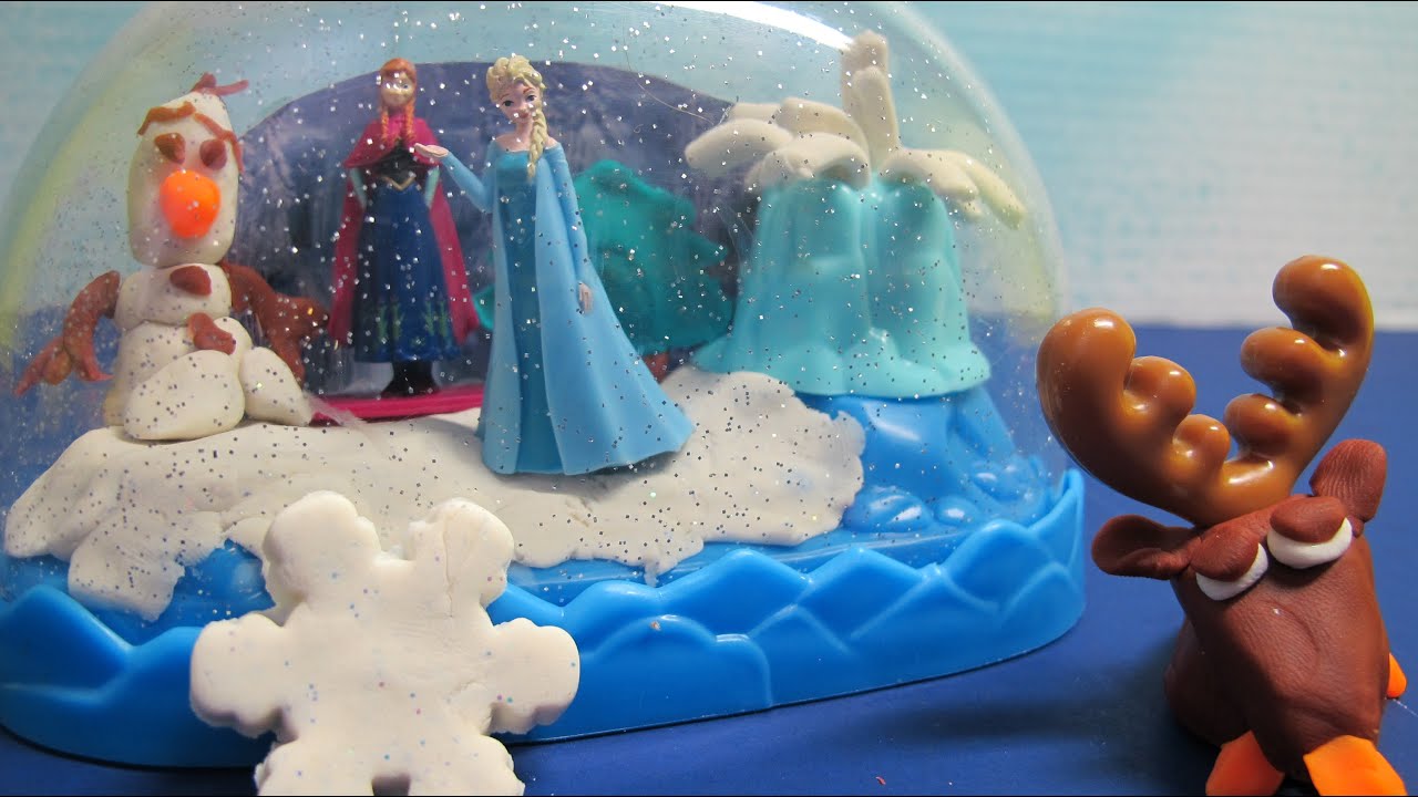 Disney Frozen Play-Doh Sparkle Snow Dome Assembly with Olaf, Sven, Anna and Queen Elsa