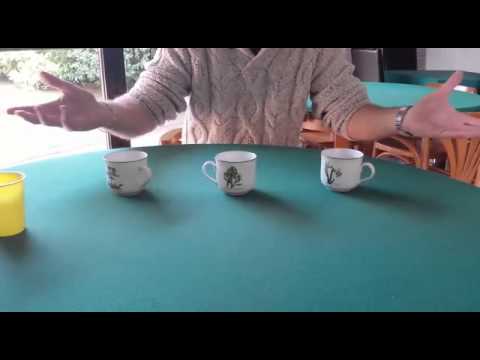 Il gioco delle tre tazze - YouTube