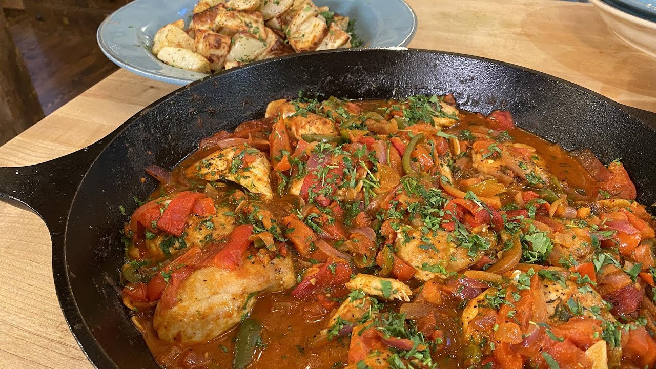 How To Make Smoky Spanish Chicken with Peppers + Roasted Potatoes | Rachael Ray | Rachael Ray Show