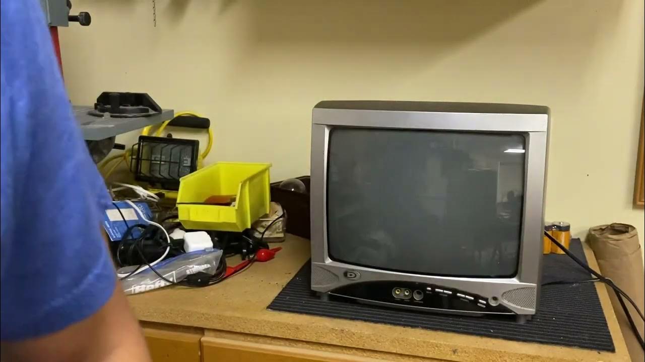 Durabrand CRT tv 2004 YouTube