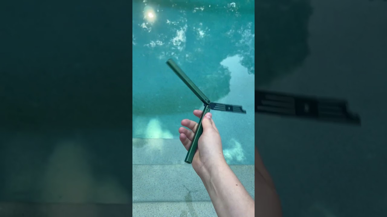 How to do the basic balisong/butterfly knife opening and closing in under 15 seconds tutorial