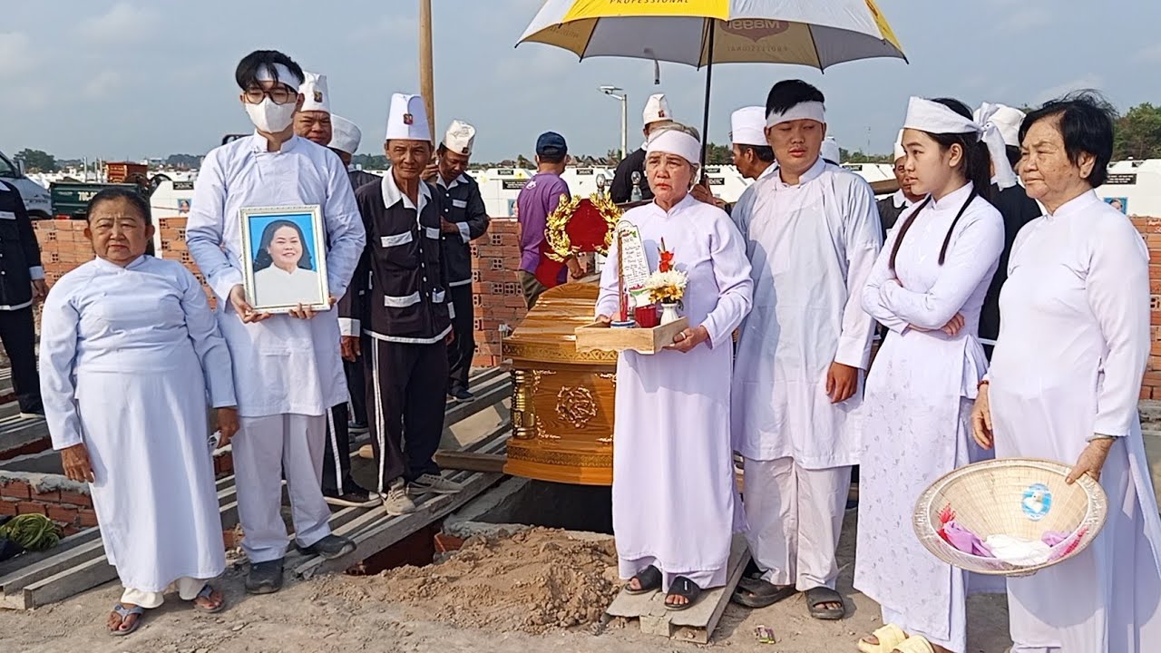 Buổi Đưa Tiễn Nguyễn Thị Trong 68 Tuổi