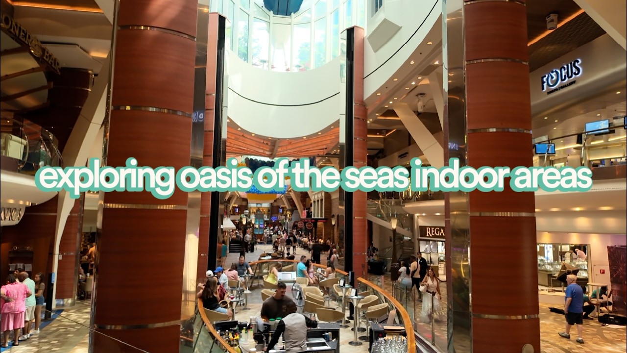 Oasis of the Seas Indoor Areas | Casino Royale, Bionic Bar, Royal Promenade