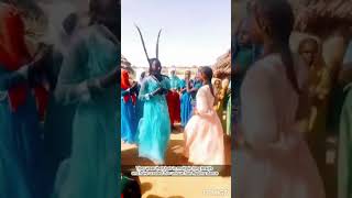 Hair flipping dance Chadian women