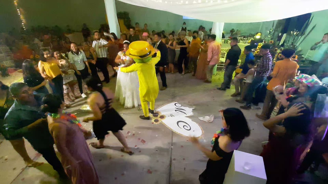 Cabezones Gigantes  Boda Heydan Lozada.