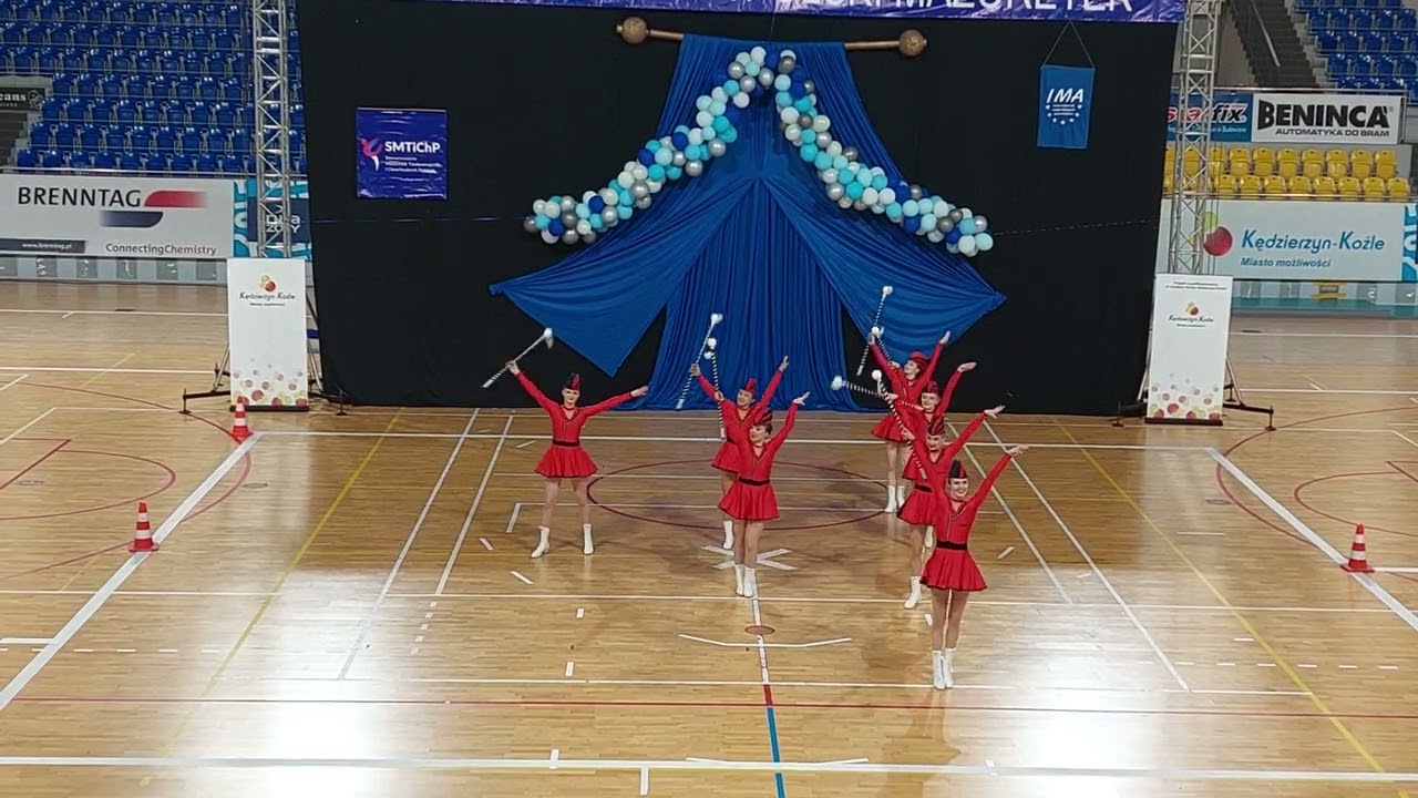 Miniformacja buława seniorki - Dziewczęta z Buławami Drezdenko