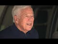 Full video: Patriots owner Robert Kraft donates new wheelchair van