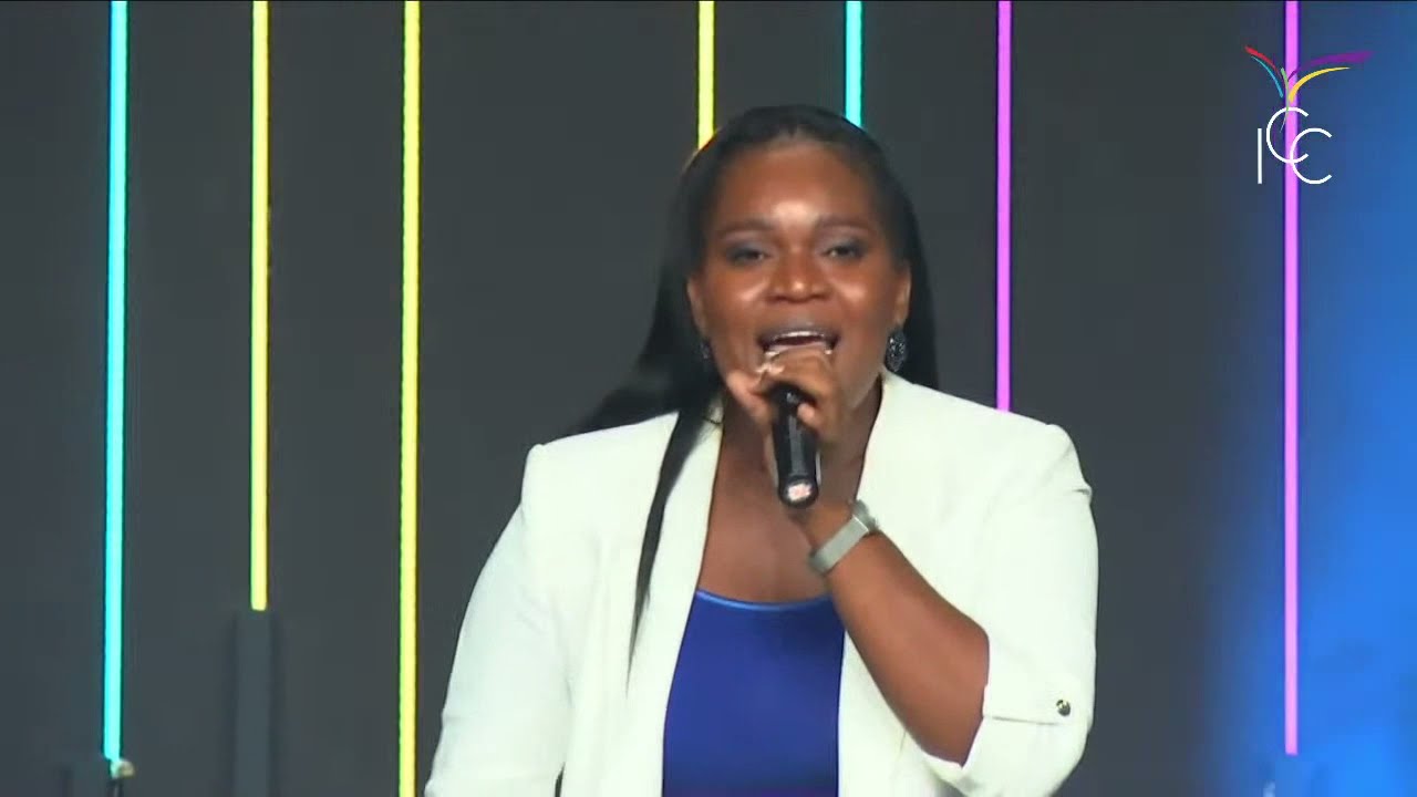 L'HEURE DE LA VICTOIRE / TOUTE LOUANGE A L'ETERNEL / IL EST VIVANT | Impact Gospel Choir Brazzaville