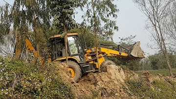 JCB Dozer Working at The Edge Of The Lake - JCB VIDEO - JCB Dozer Working Video 9
