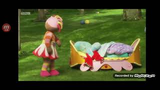 ITNG Upsy Daisy, Igglepiggle, The Bed And The Ball With Voices 