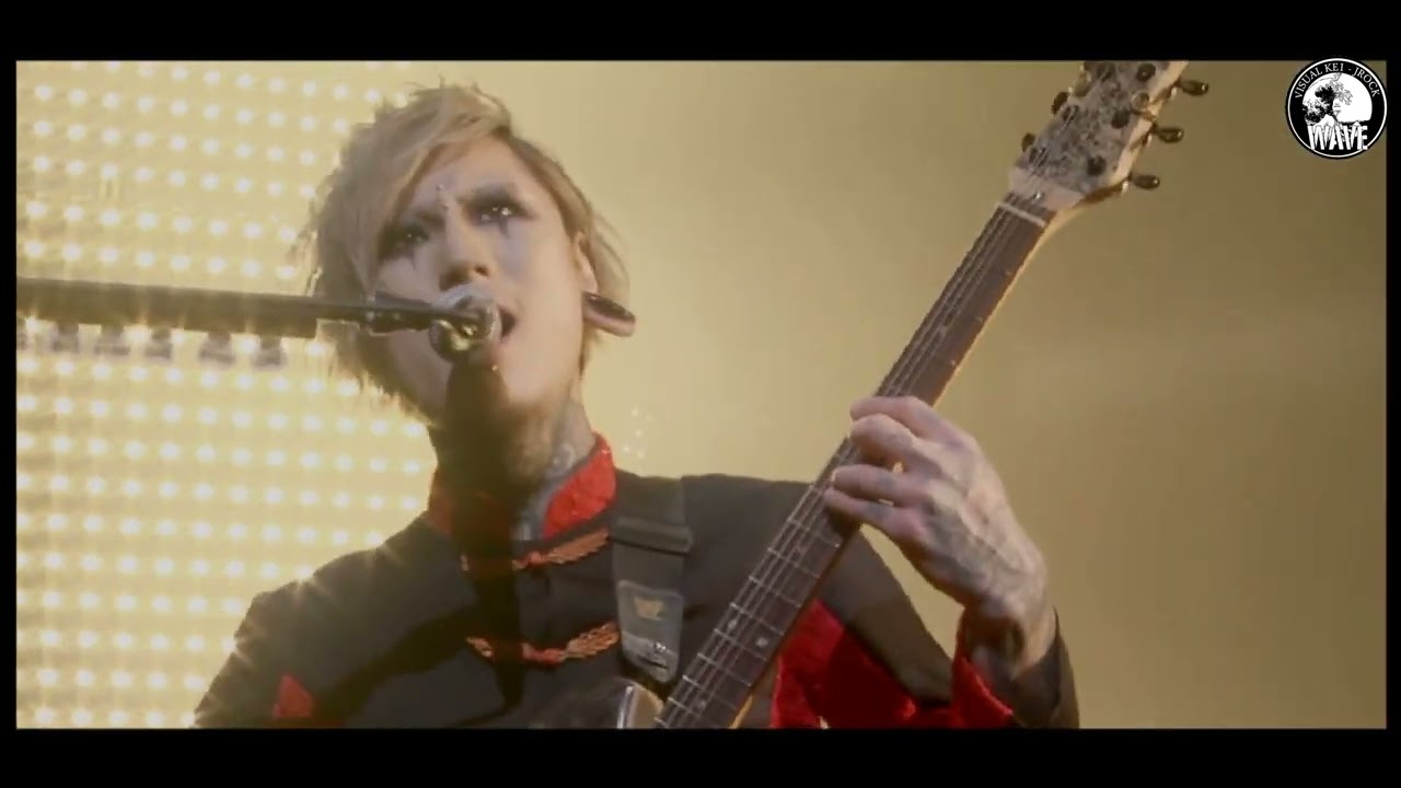 Watch RAZOR - 3RD ANNIVERSARY ONEMAN TOUR III-THIRD- AT MYNAVI AKASAKA BLITZ on YouTube Watch RAZOR - 3RD ANNIVERSARY ONEMAN TOUR III-THIRD- AT MYNAVI AKASAKA BLITZ on YouTube