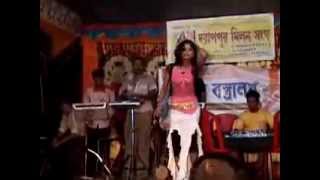 Video thumbnail of "ami mon diyechi. Uploaded by- Hiru"