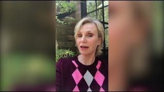 Jane Lynch has some kind words for Christopher Guest