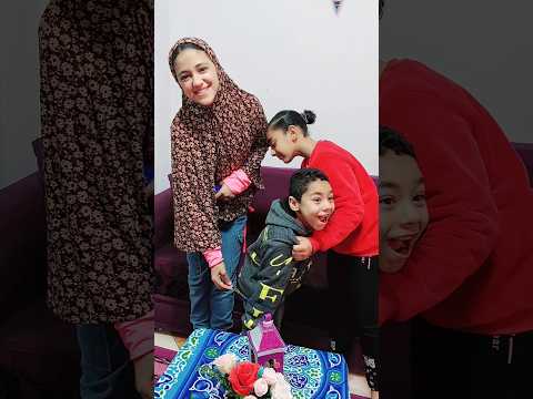 لما امك تضحك عليك عشان تاخد التطعيم Shorts