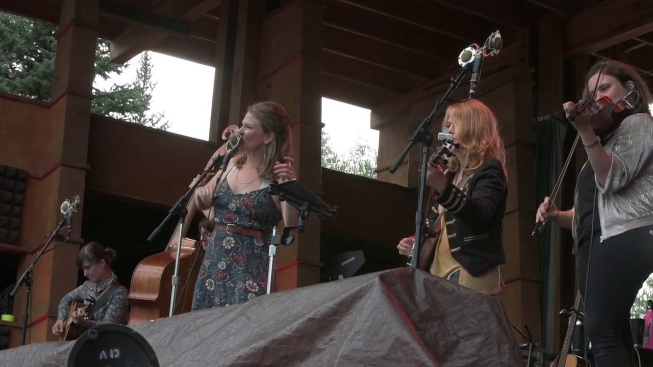 Della Mae | Mississippi Half-Step Uptown Toodeloo | RockyGrass | gratefulweb.com