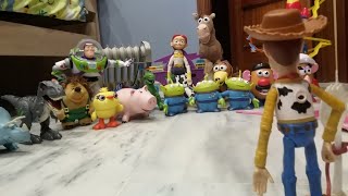 LIVE ACTION I TOY STORY 3 I FORKY CONOCE A LOS DEMÁS JUGUETES I SP DANIEL THINGS
