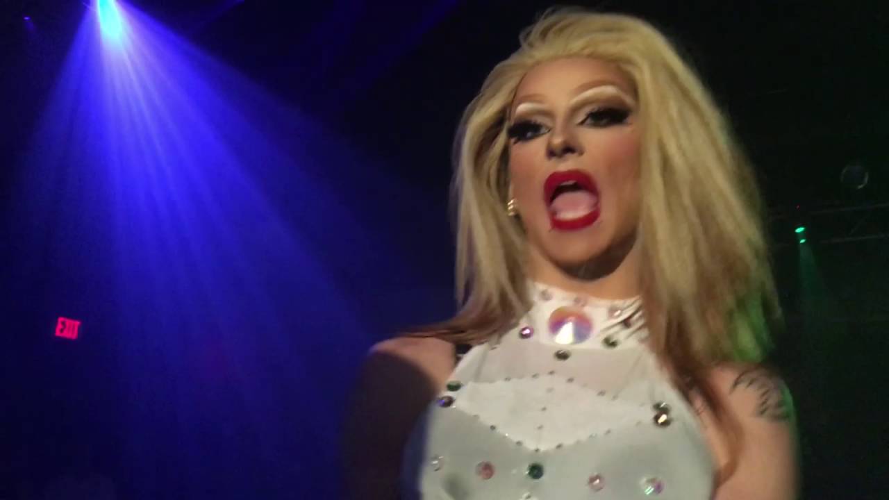 Victoria Vixen — 7/16/16 : Cure Nightclub - YouTube