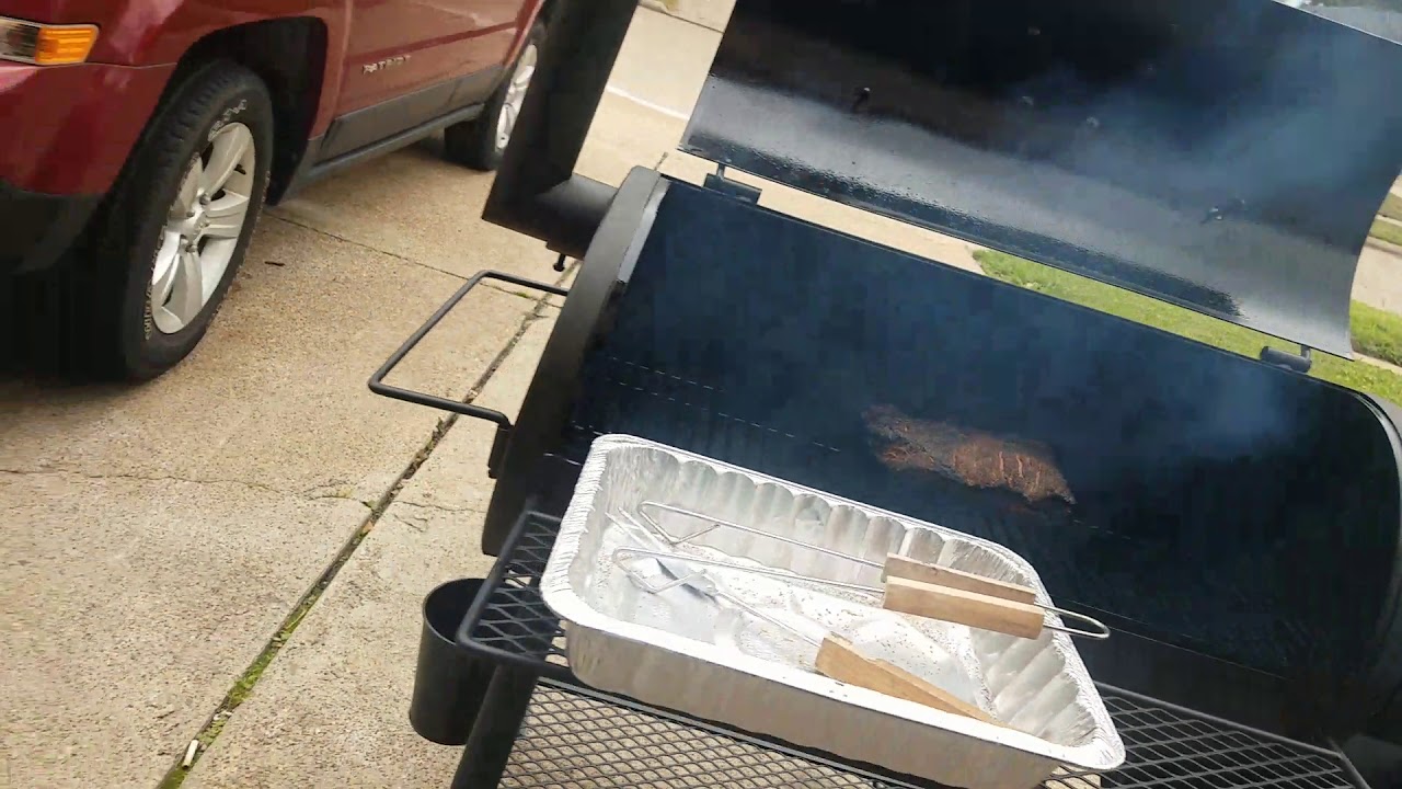 Oklahoma joe highland, first brisket part 3 , 4 hour temp check YouTube