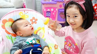 Boram berpura-pura berperan sebagai babysitter | LUCU BAYI