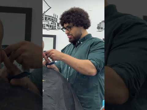 POV: You catch your barber locking in #barber #barberlife #funny #meme #fyp