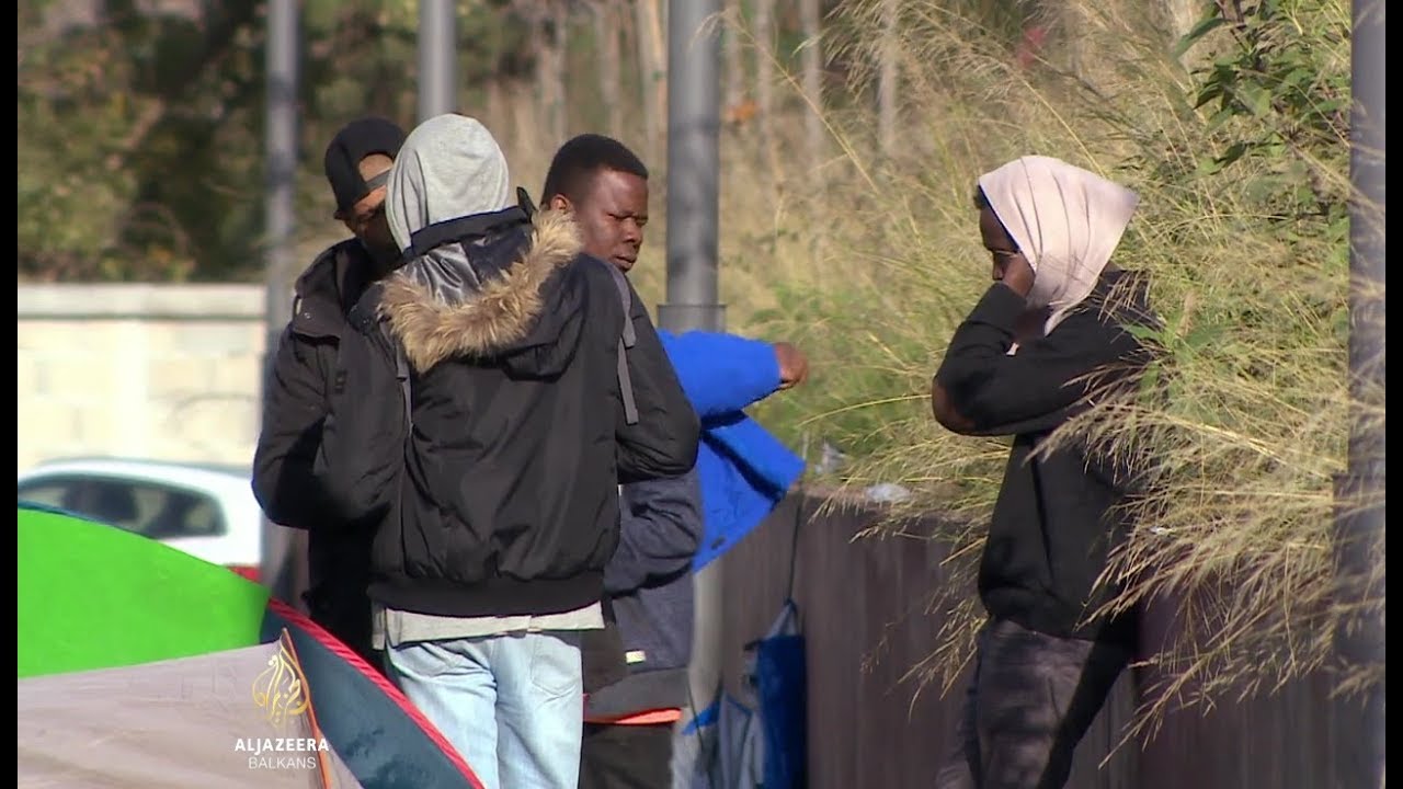 إيطاليا تقول للمهاجرين: من الأفضل لكم ألا تبحروا على الإطلاق