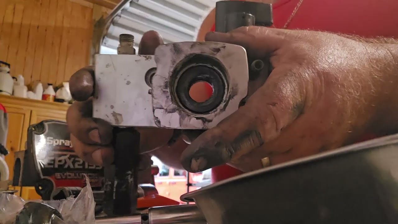 SprayTECH  EPX 2155 installng the piston seals discussion.