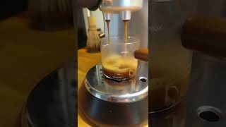 making Americano #coffee #barista #espresso #viral