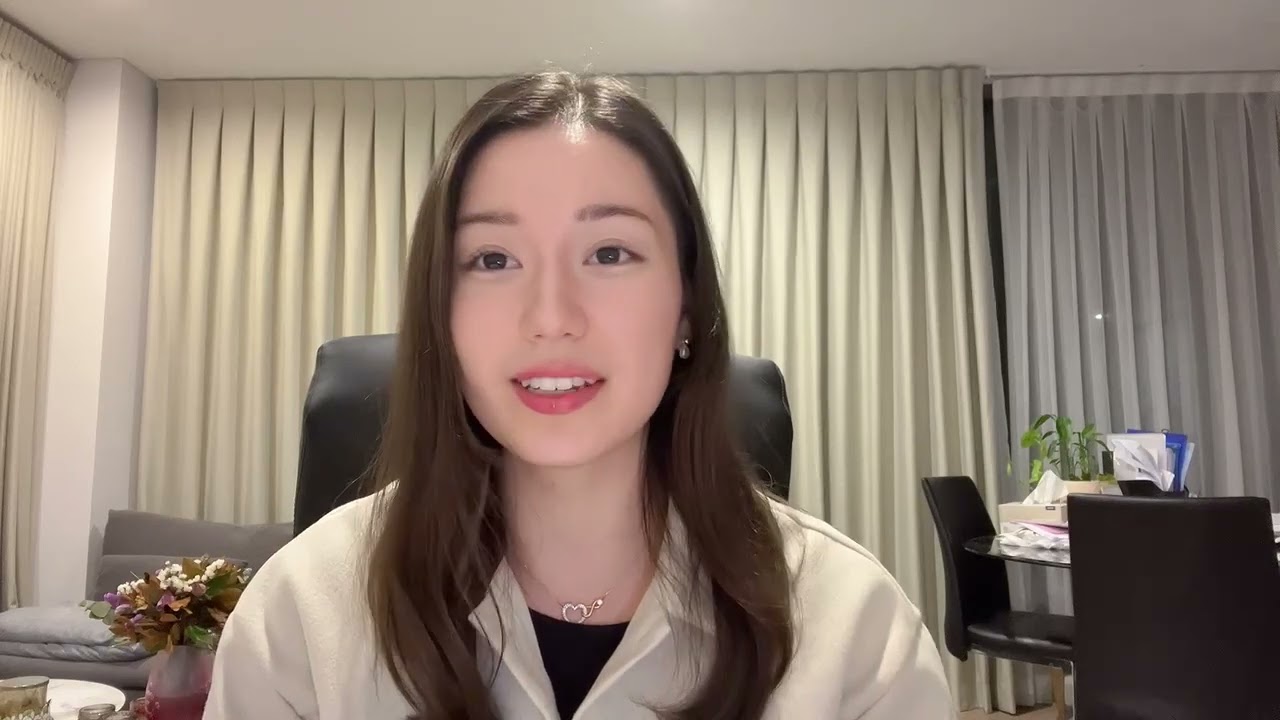 第一位舟女郎就位了,欢迎大家认识她,她现在还有点紧张,以后会适应的。