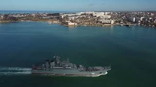 Отряд больших десантных кораблей ВМФ России зашел в Севастополь