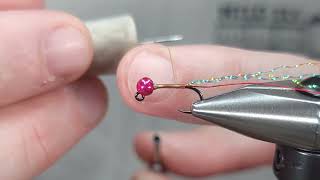 Celebrity 60 Second Tying Tip - Split Thread Dubbing Loop Tutorial Profile